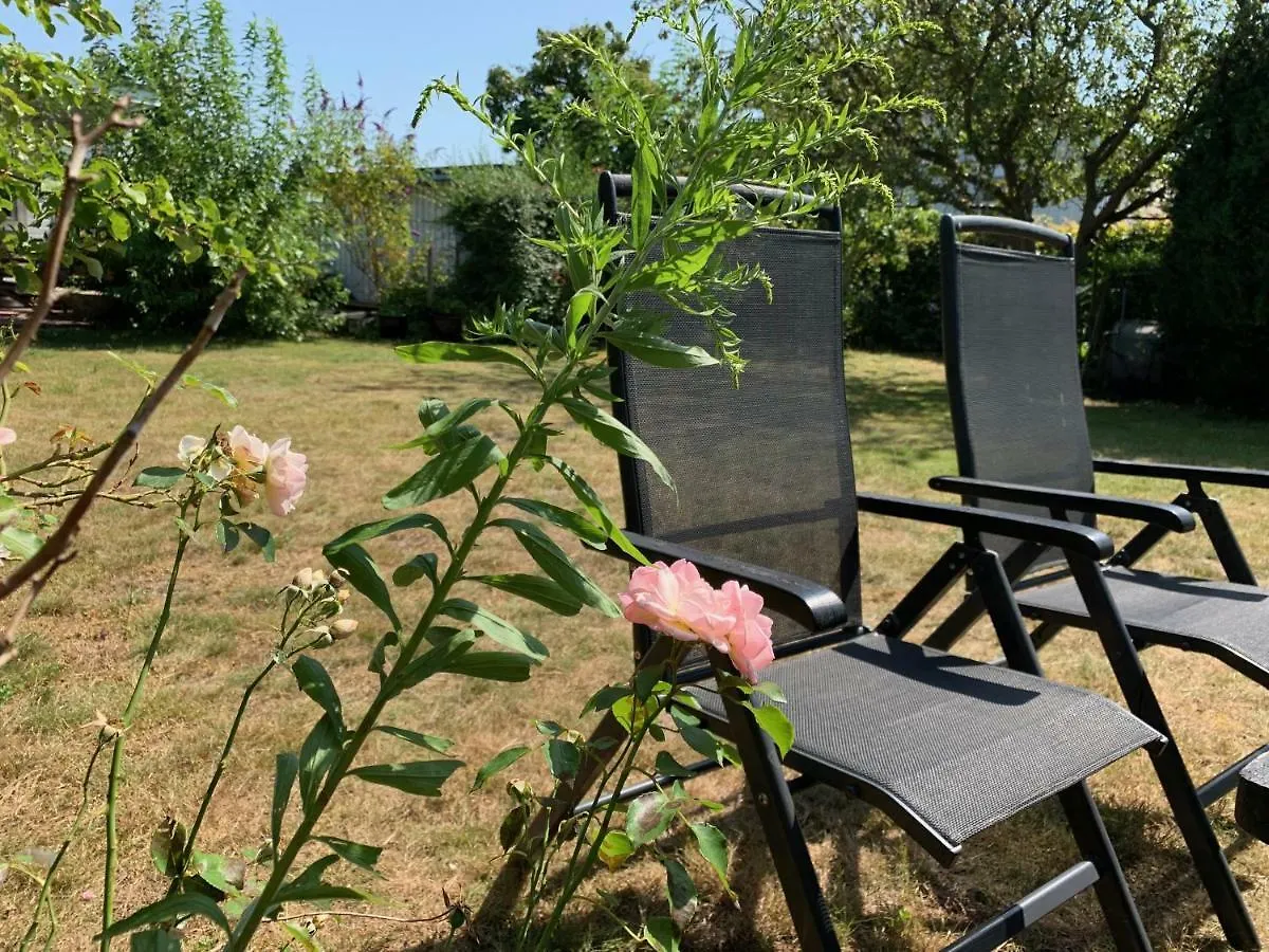Private House Parking Garden Sea Nature マルメ 別荘